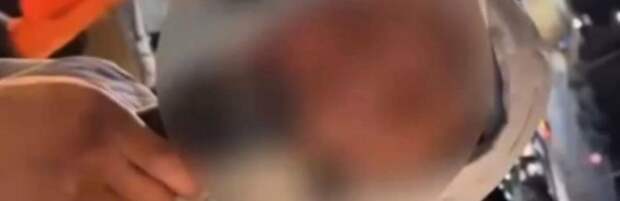 Мужчина запугивал прохожих электрошокером в Алматы