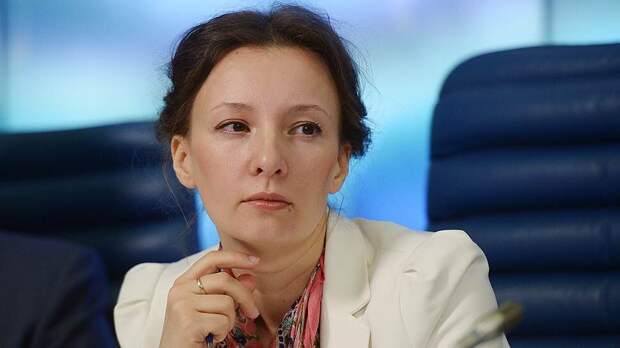 Анна Кузнецова. Фото газеты "Комменсант" https://www.kommersant.ru/doc/3086680