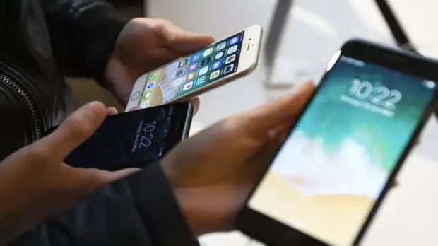 Кандидат психологических наук Снегуров призвал не покупать детям смартфоны до 10 лет