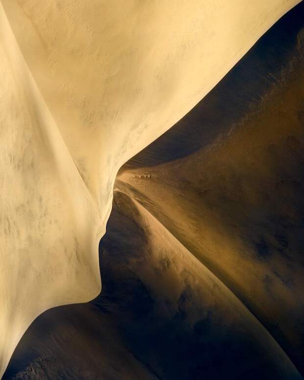 Потрясающие воздушные фото пустыни в Намибии 