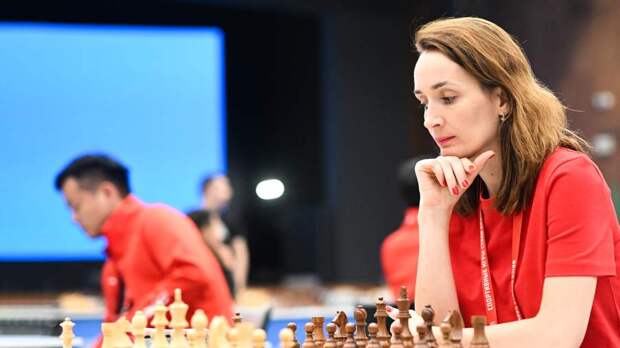 Партийный балет: как наши шахматисты стартовали на «Большой швейцарке»