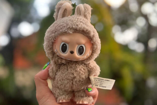 Дед Мороз: интерес к Лабубу среди российских детей пропал к концу 2025 года