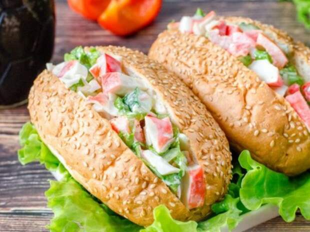 Бутерброды с крабовыми палочками. \ Фото: bosskitchen.com.