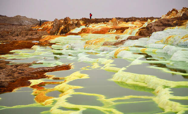 5 самых красивых мест мира, где туриста ждут одни неприятности