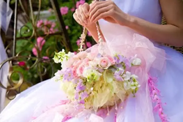有哪些婚礼花束?给新娘的意见和建议。