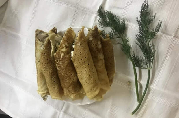 Диетолог Поляков рассказал, какие блинные начинки полезны для здоровья