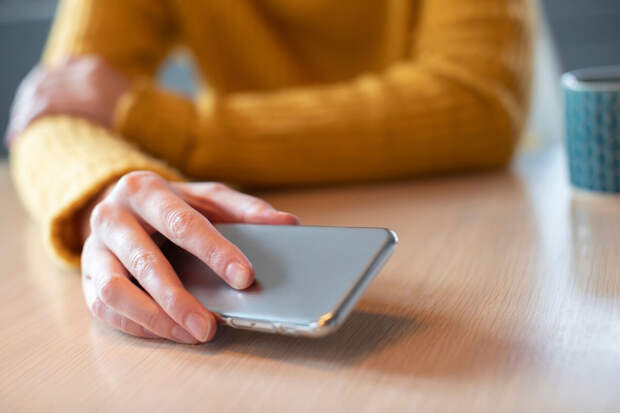 Mash: на Сахалине девочки, создавшие ИИ-кадры с учителем, были отличницами