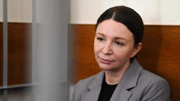 У отца Елены Блиновской отбирают имущество по решению суда