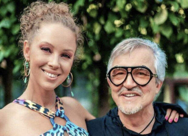 Полина Диброва объяснила свой уход от знаменитого мужа: «Больно слышать»