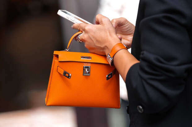 Hermes обвинили в слежке за покупателями с целью выявить их состоятельность