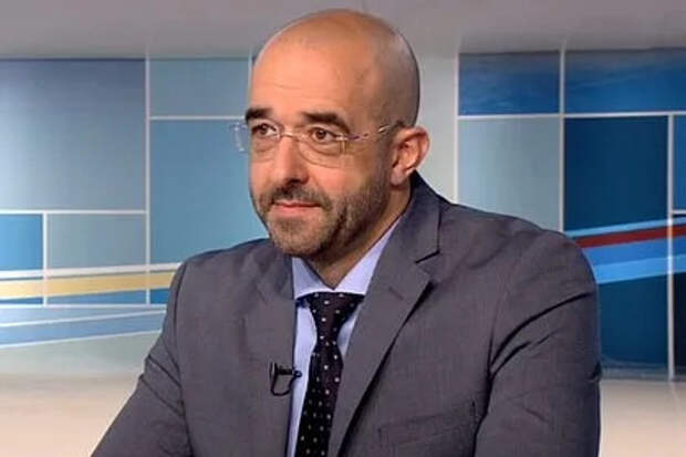 Власти Венгрии высказались о поставках оружия Украине