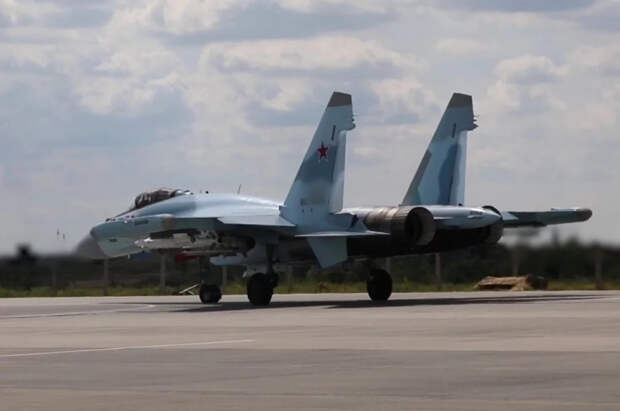 В США заявили, что Су-35 превзошел F-16 и Mirage в боях на Украине