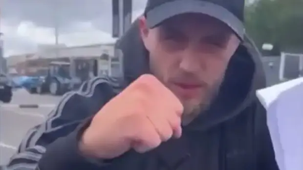 В своем блоге Швед активно призывал жертвовать деньги на СВО. Скрин видео.