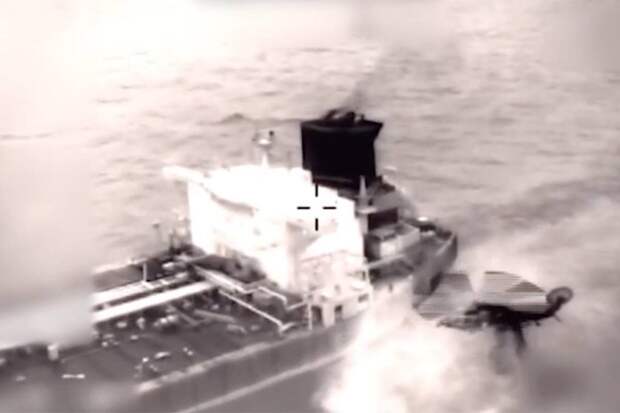 Опубликовано видео захвата танкера в Карибском регионе силами США