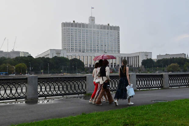 Гидрометцентр: 17 июня в Москве ожидается до +27°C тепла и кратковременный дождь