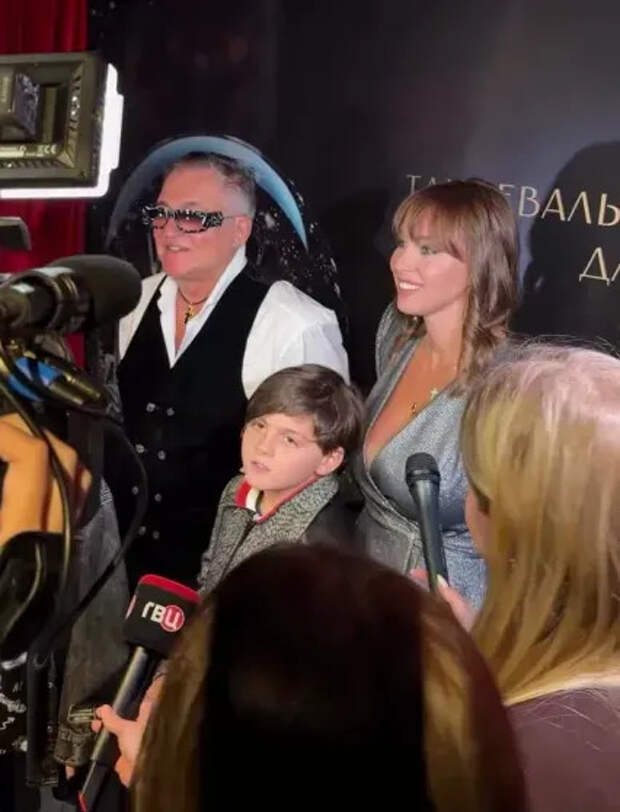 Дмитрий и Полина Дибровы с сыном