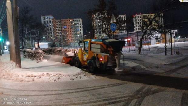 «Спецавтохозяйство» продолжает обрабатывать дороги в Туле и на каникулах