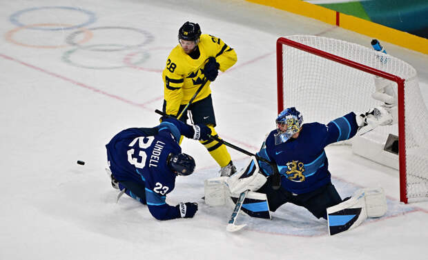 Сборная Финляндии по хоккею обыграла Швецию на Олимпиаде-2026