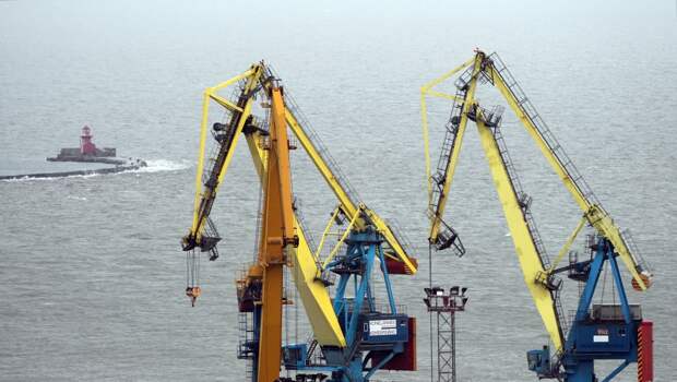 Грузооборот морских портов в России упал