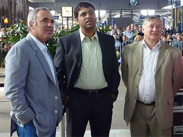 Чемпионы мира по шахматам (слева на право): Гарри Каспаров, Виши Ананд, Анатолий Карпов
