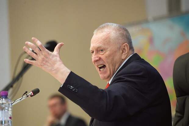 Коллега Жириновского рассказал о сожженных основателем ЛДПР брюках будущего доктора наук