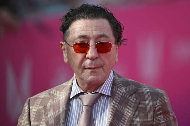 Психолог Наумова: зависимость Лепса может помешать ему усыновить троих детей