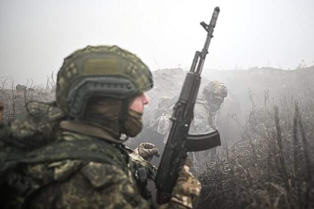 Российские военные заняли посадки западнее Родинского