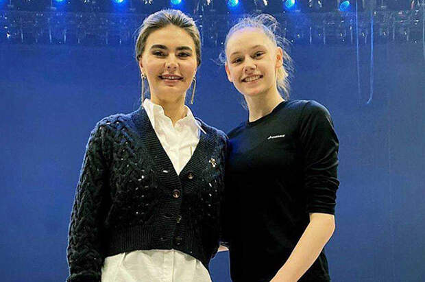 Редкое появление на публике: Алина Кабаева посетила репетицию своего спортивного фестиваля