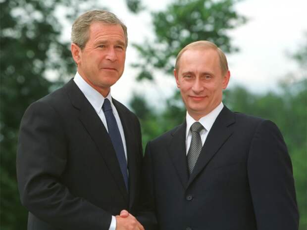 Окружение Буша назвало поведение Путина 11 сентября 2001 года фантастическим Окружение Буша назвало поведение Путина 11 сентября 2001 года фантастическим