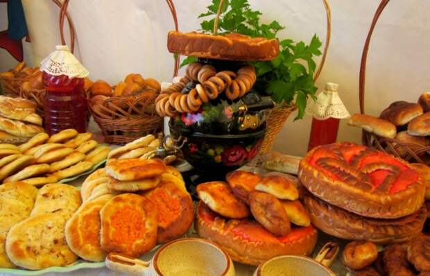 Пирогов мы, конечно, можем поесть, но таких, как в 19 веке - уже вряд ли. /Фото: 72tv.ru