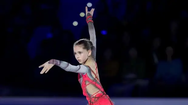 Валиева превзошла мировой рекорд в короткой программе на ЧР по фигурному катанию