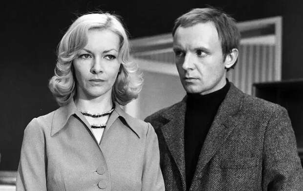 "Ирония судьбы, или c лёгким паром!" внезапно покорила английских журналистов