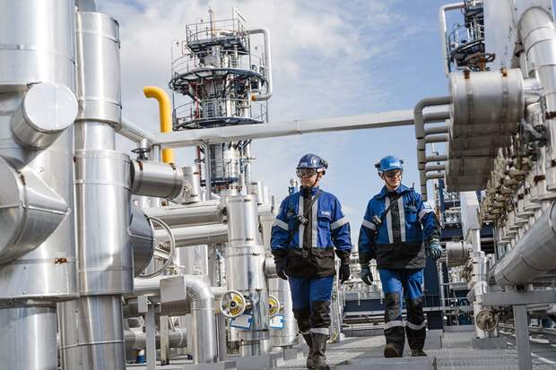 В Омске установили мировой рекорд по глубине переработки нефти - Российская газета