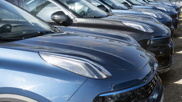 «Ъ»: китайские машины могут включить в список разрешённых в такси автомобилей