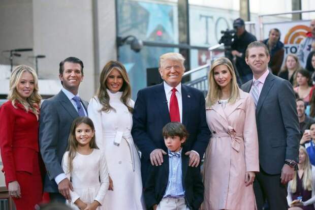 Дональд Трамп с семьей