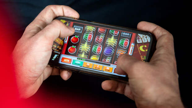 Лудоманов будут лечить бесплатно у психиатра-нарколога