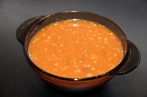 Мексиканский суп «Чили с мясом» — непривычный фасолевый суп, с ноткой чили и ароматом шоколада