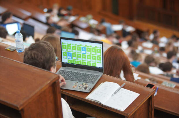 Рособрнадзор предупредил семь вузов о недопустимости нарушений