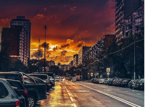 Фото дня: в Отрадном асфальт превратился в лаву