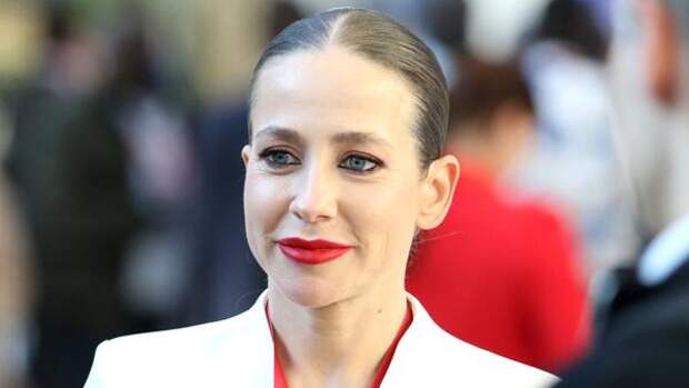 Барановская высмеяла бедствующего Аршавина, выигравшего у нее суд: «Только когда меня встретил»