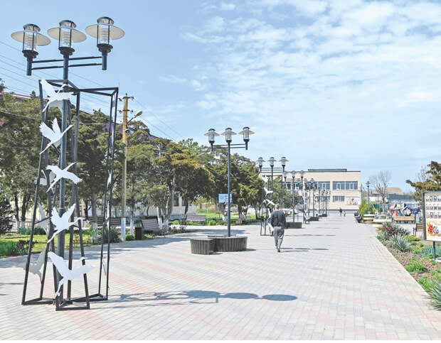 Чистое. Любимое. Молочное: чему радуются и на что жалуются жители села в Сакском районе