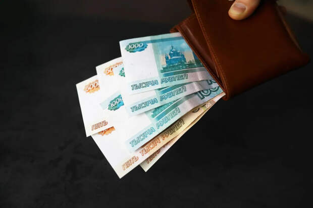 Наживаются на "подарках": "Коробку Беглова" для новорождённых начали перепродавать на сайтах объявлений