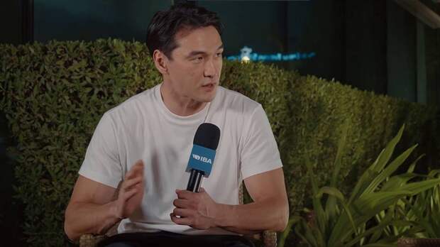 Комик Сабуров дал первый концерт после запрета въезда в Россию