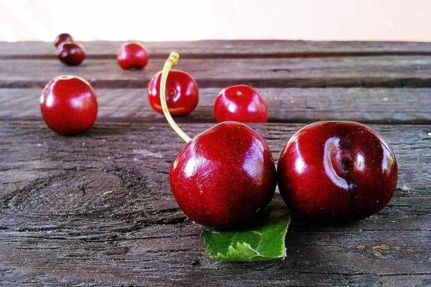 11 натуральных продуктов для облегчения боли в коленях и суставах