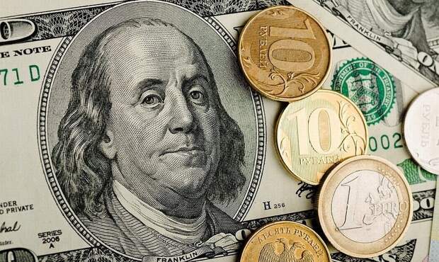 Почему рубль во внешней торговле России не может вытеснить доллар и евро?