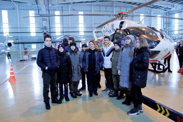 Московский авиационный центр провел экскурсию для молодежной эскадрильи Лыткарина. Фото: Департамент ГОЧСиПБ