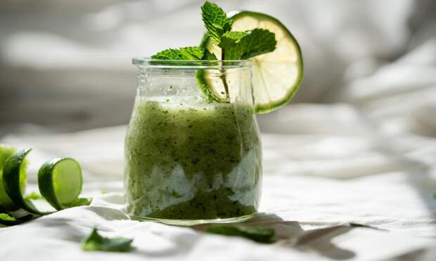 7 рецептов бодрящих напитков от похмелья