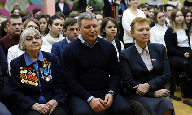Андрей Метельский поздравил ветерана ВОВ, члена ЕР Ксению Ольхову с 90-летием. Фото: moscow.er.ru Андрей Метельский поздравил ветерана ВОВ, члена ЕР Ксению Ольхову с 90-летием. Фото: moscow.er.ru