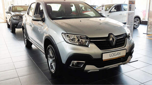 Заехал в автосалон Renault. Рассказываю, по каким ценам и на каких условиях дилеры в действительности продают автомобили