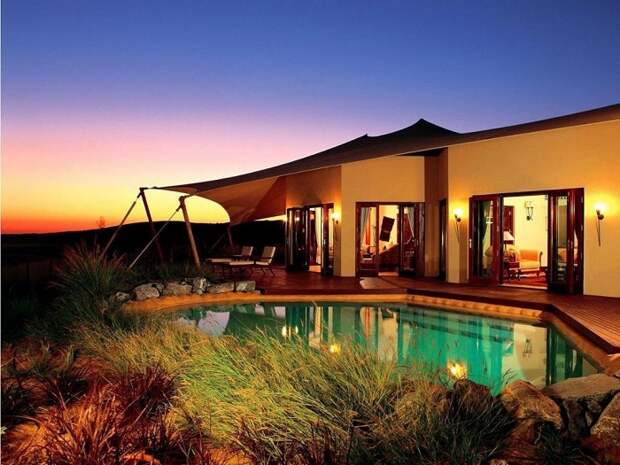 Комфортабельный отель посреди пустыни. /Фото: agoda.com Комфортабельный отель посреди пустыни. /Фото: agoda.com